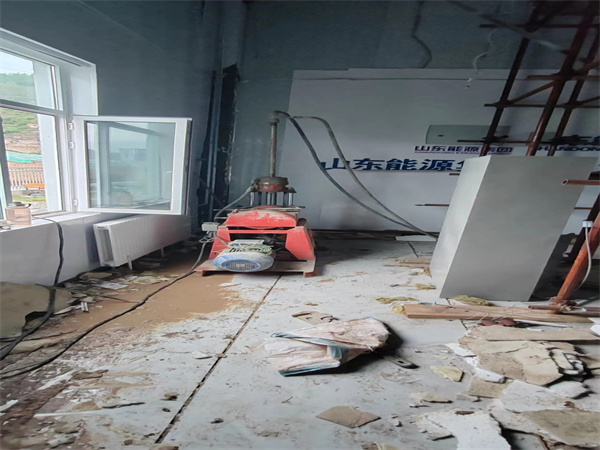 定南地基基础下沉墙体裂缝加固注浆顶升施工